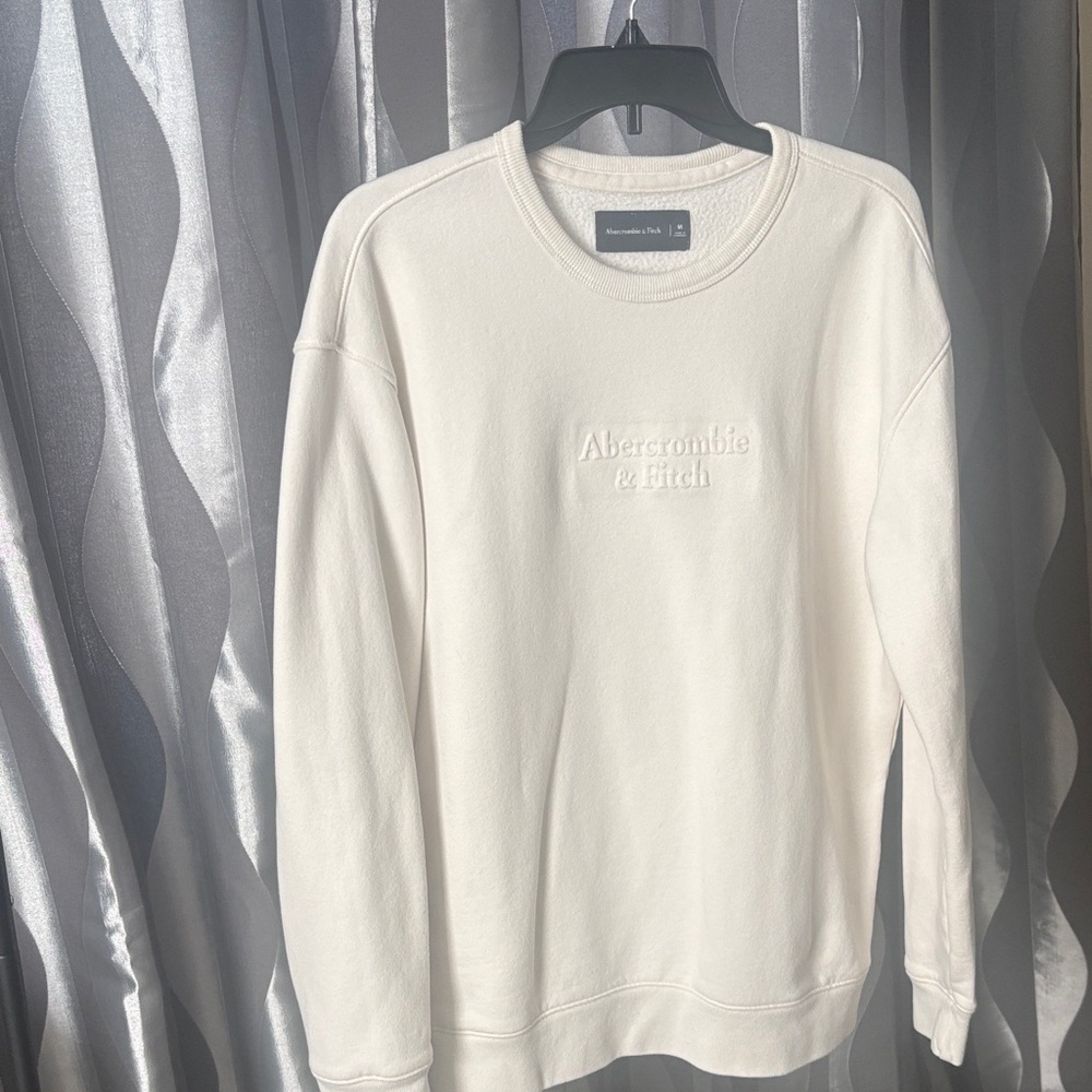 Abercrombie & Fitch Cream Crewneck Sweater